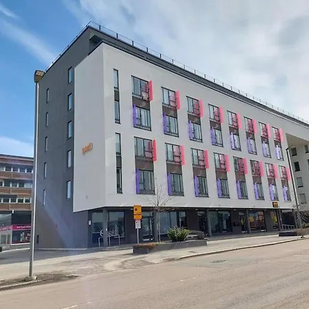 Location In Town Right Next To The Train Station And Free Parking Kotimaailma Jyvaskyla