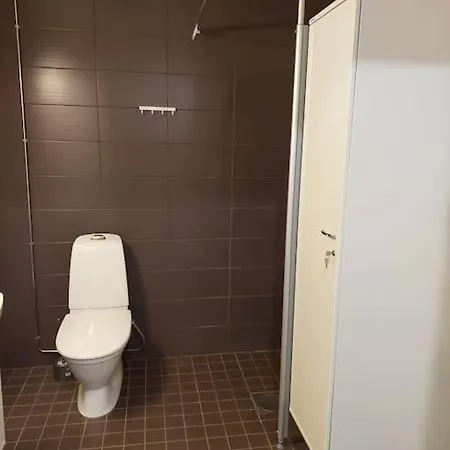 Location In Town Right Next To The Train Station And Free Parking Kotimaailma Appartement