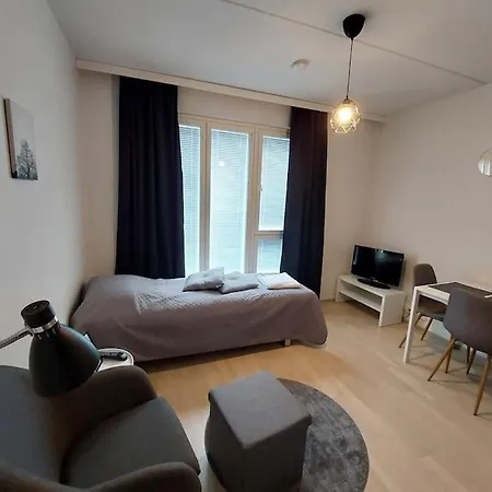 Apartment Location In Town Right Next To The Train Station And Free Parking Kotimaailma